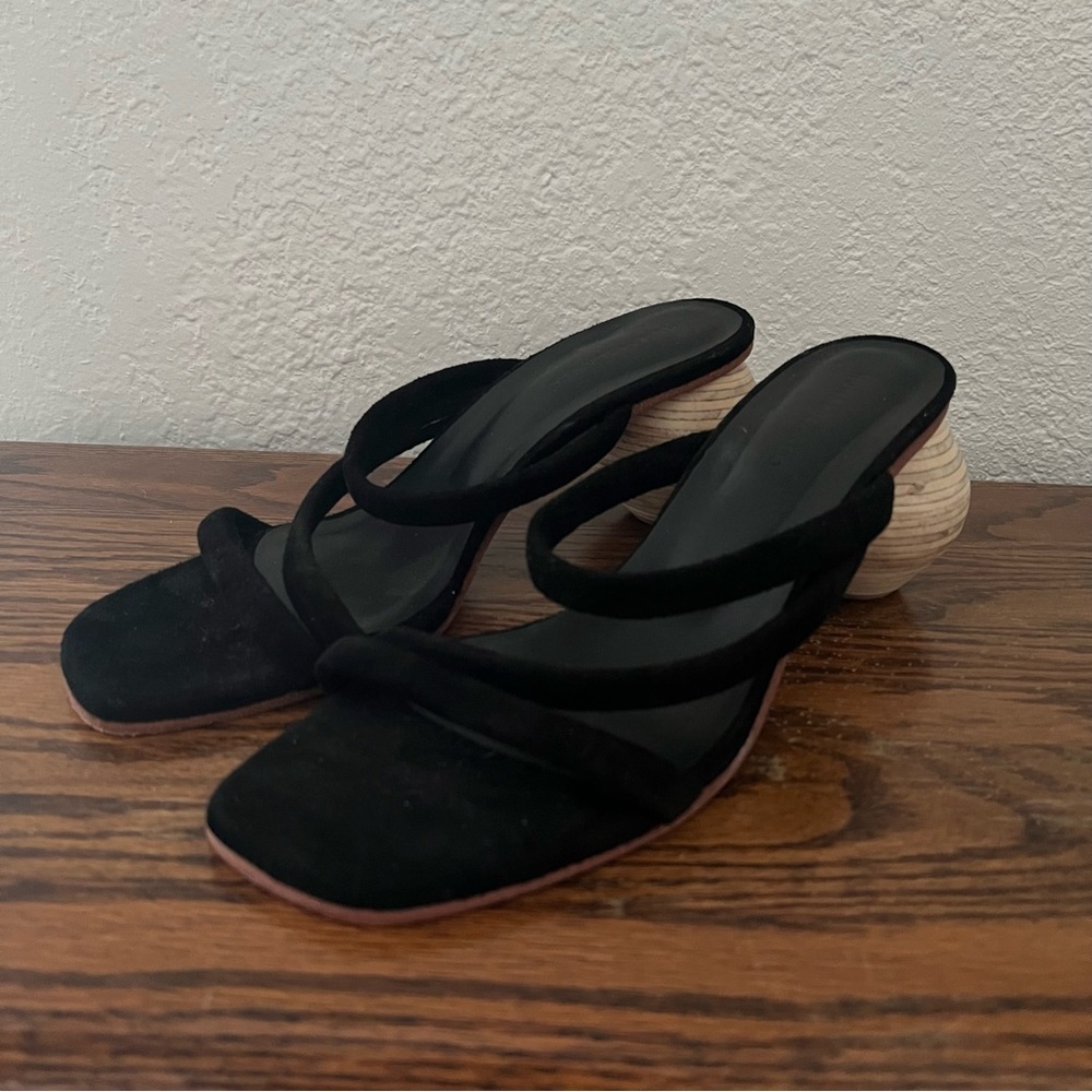 Huma Blanco Black Diana Round Wooden Heels Size 40
